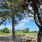 Le Domaine De La Gentilhommiere Situee Entre Bayeux Et Arromanches Les Bains 度假居 *