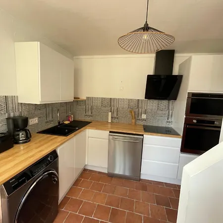 Le Domaine De La Gentilhommiere Situee Entre Bayeux Et Arromanches Les Bains Manvieux