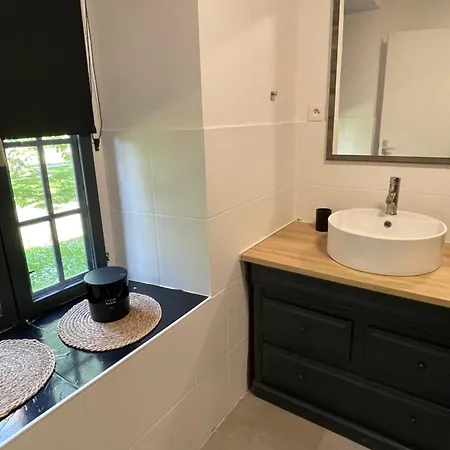 Le Domaine De La Gentilhommiere Situee Entre Bayeux Et Arromanches Les Bains * Manvieux