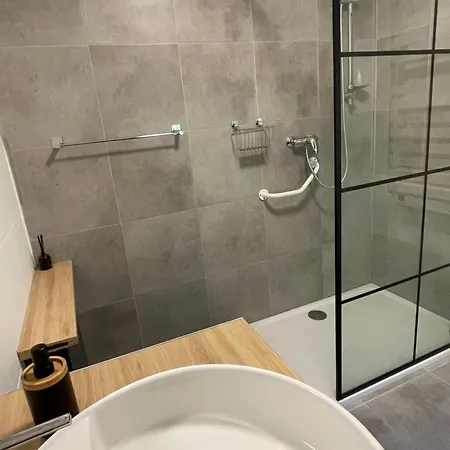 Le Domaine De La Gentilhommiere Situee Entre Bayeux Et Arromanches Les Bains Manvieux