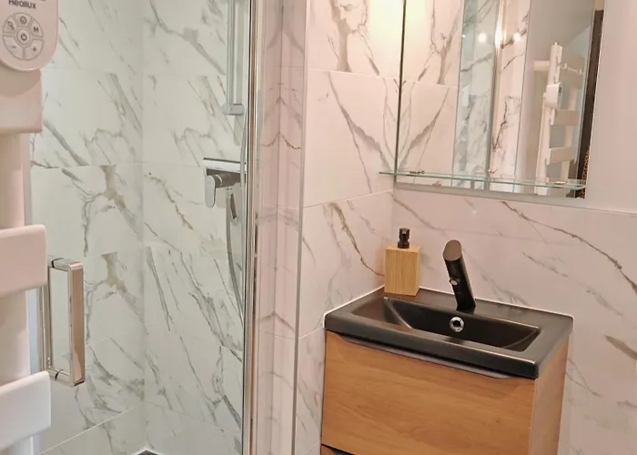 Le Domaine De La Gentilhommiere Situee Entre Bayeux Et Arromanches Les Bains *