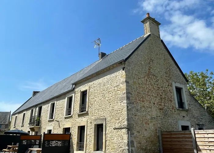 펜션 Le Domaine De La Gentilhommiere Situee Entre Bayeux Et Arromanches Les Bains