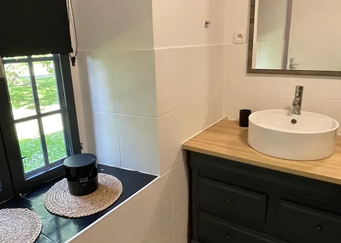 Le Domaine De La Gentilhommiere Situee Entre Bayeux Et Arromanches Les Bains * 맨비유